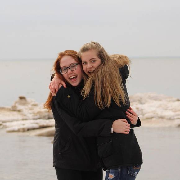 Meet your Posher, Tori - Picture 1 of 1